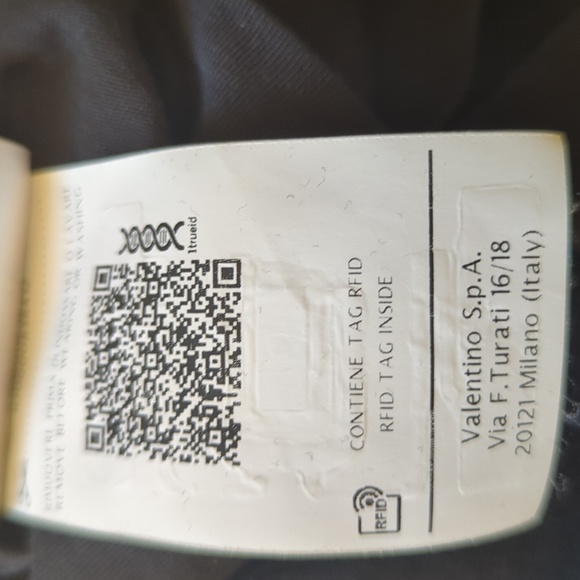 Red VALENTINO puff sleeve shirt - Picture 8 of 8